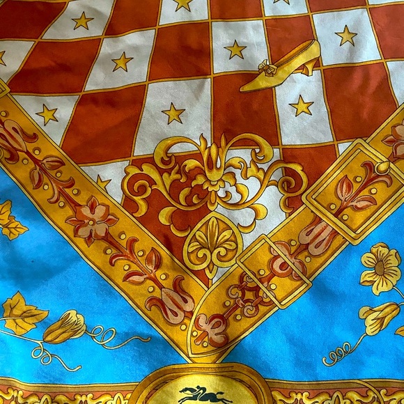 Vintage Longchamp “Cinderella’s Coach” Authentic Silk Scarf - Picture 8 of 9